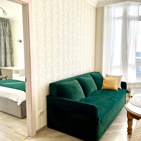 Apartments With Dnipro View كييف المظهر الخارجي الصورة