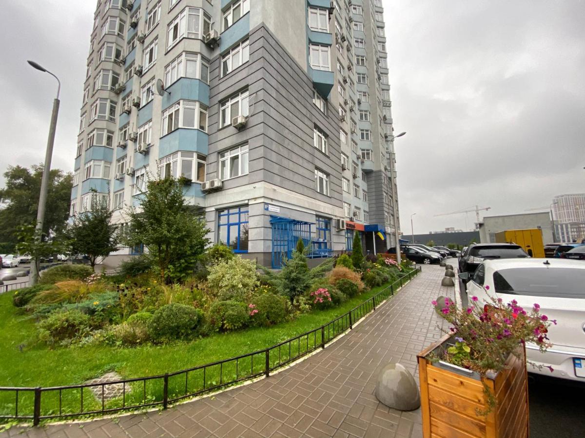 Apartments With Dnipro View كييف المظهر الخارجي الصورة