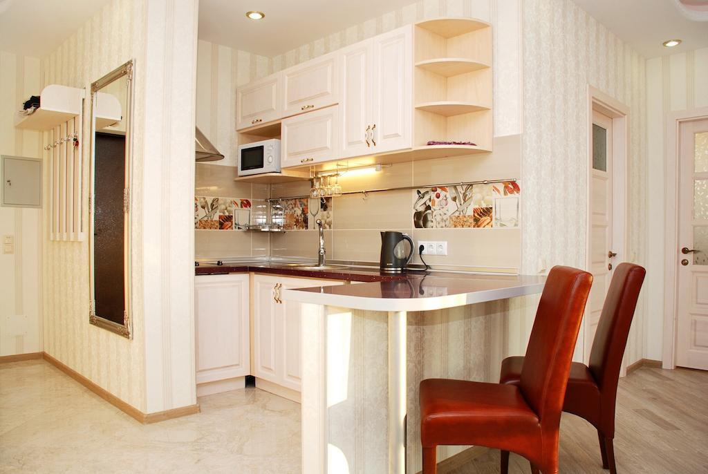 Apartments With Dnipro View كييف الغرفة الصورة